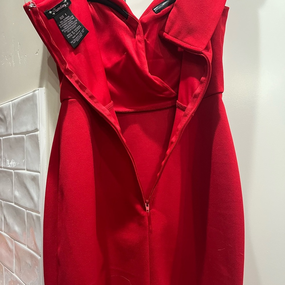 Red Dress - Picture 6 of 6